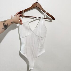 White lulus one shoulder bodysuit small